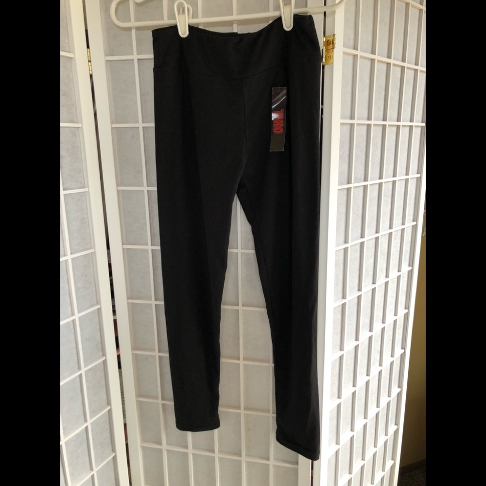 ❤️NEW Butter SOFT leggings black TIHO NWT OneSize